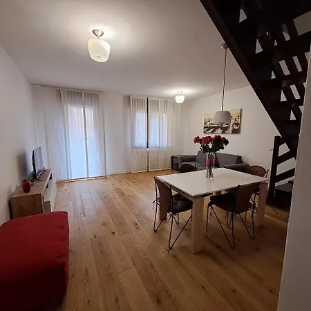 Sangiuliano Lägenhet *